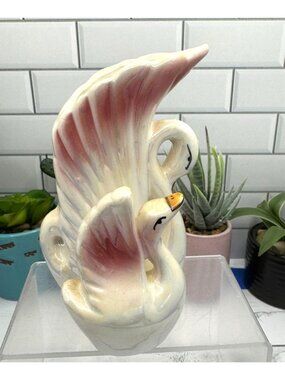 Vintage Ceramic Swan Vase With Pink Gradient Wings Double Swan Design Home Décor